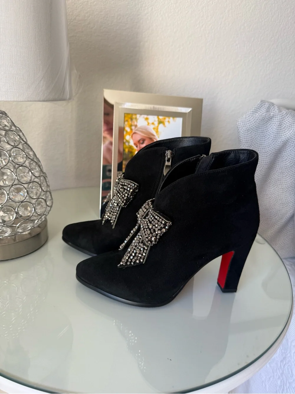 Blizzard I Black leather Suede Crystal Bow Ankle Boot size 8